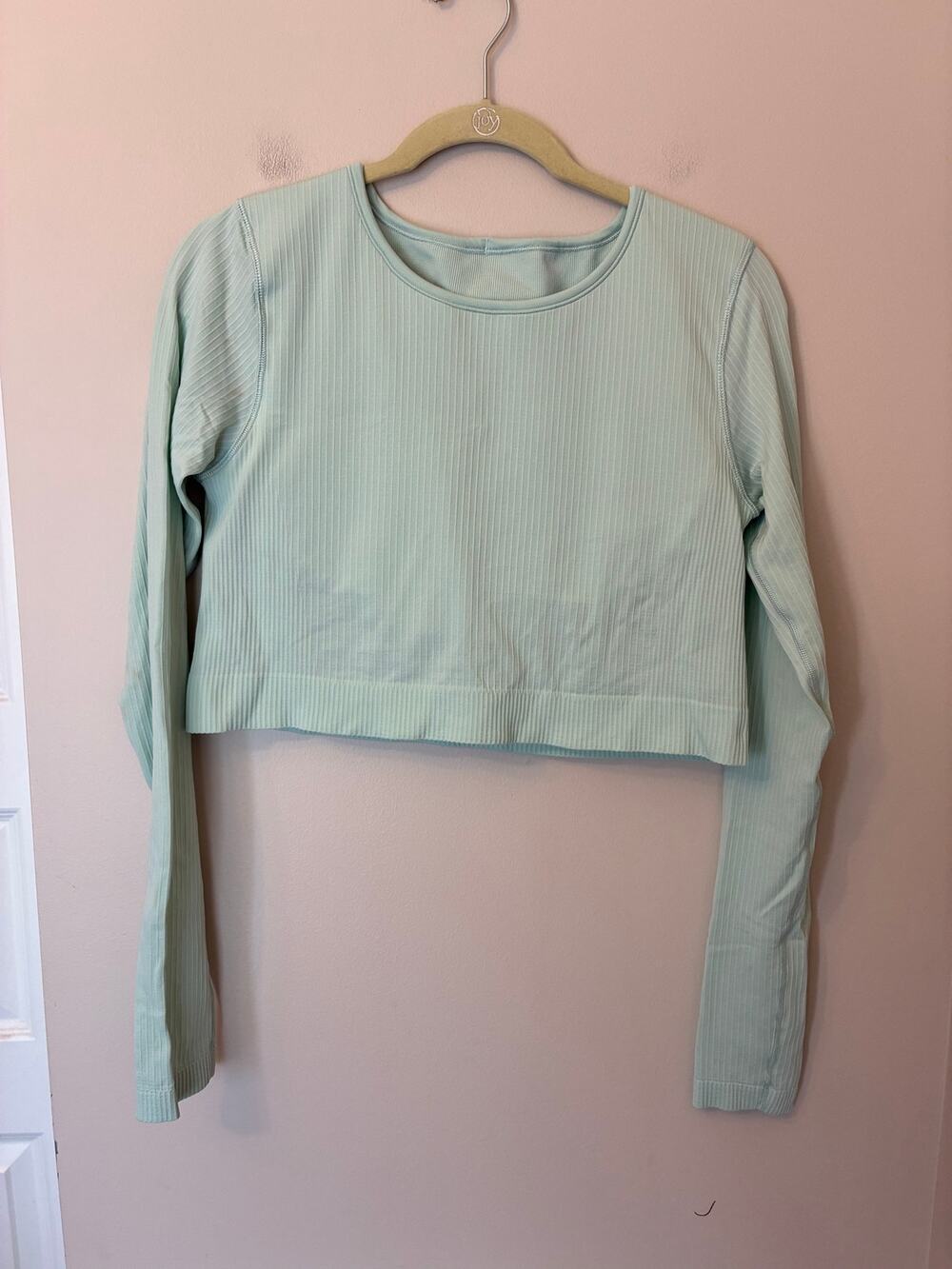 Lululemon Ebb to Street Long Sleeve Shirt Sz 12 Crop Top Delicate Mint READ